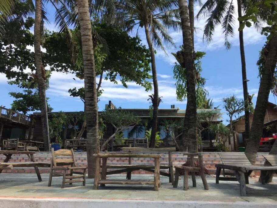 Phu Huy Homestay Duong Dong Exterior foto