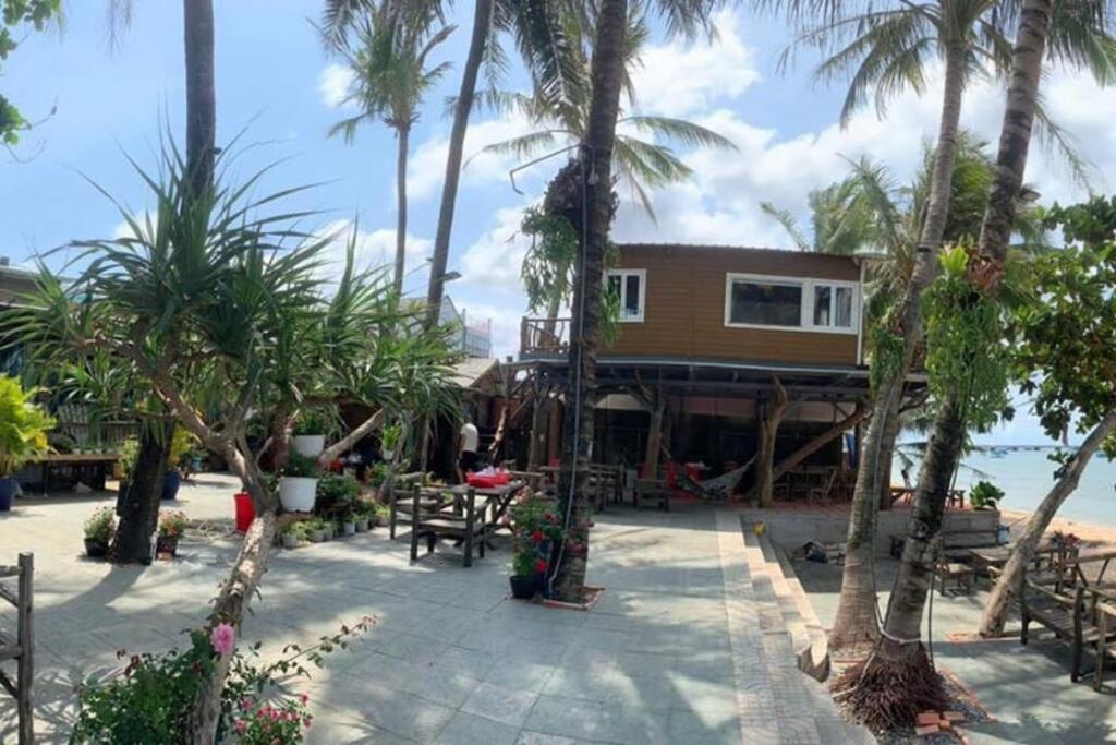 Phu Huy Homestay Duong Dong Exterior foto