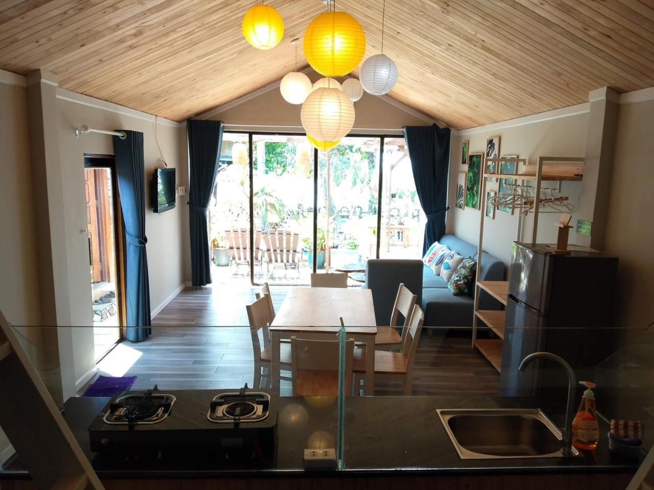 Phu Huy Homestay Duong Dong Exterior foto