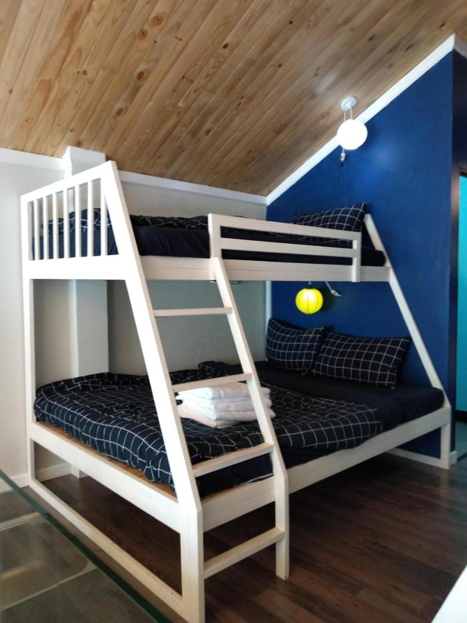 Phu Huy Homestay Duong Dong Exterior foto