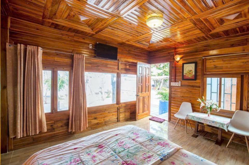 Phu Huy Homestay Duong Dong Exterior foto